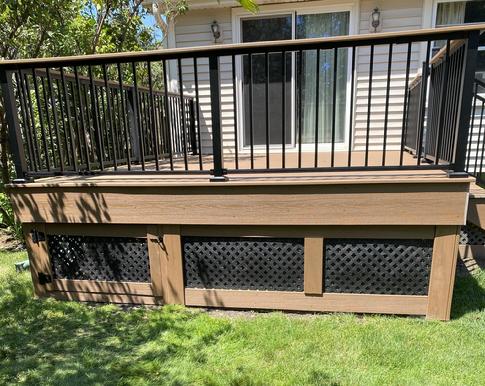 Glen Ellyn Trex deck complete A-Affordable Decks